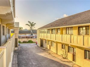 3 Bed Apartment in Kabega Park