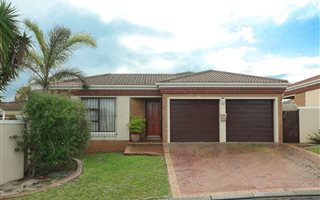 3 Bedroom Townhouse in Kleinbosch