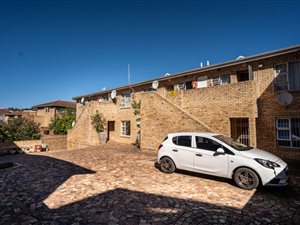2 Bed Townhouse in Grahamstown Central