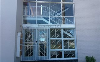 1 Bedroom Flat in Parow Central