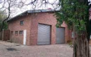 100 m² Industrial space in Rustenburg Central