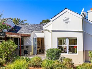 2 Bed House in Erinvale Estate