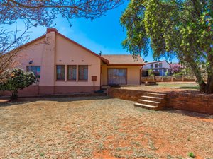 4 Bed House in Lindhaven
