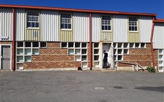 356 m² Commercial space in Denver