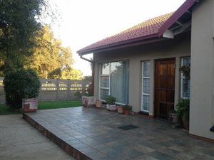 3 Bed House in Vanderbijlpark CE5