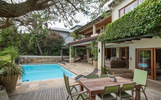 1 Bedroom House in Camps Bay