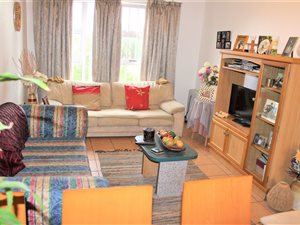 1 Bed Apartment in Klipdam
