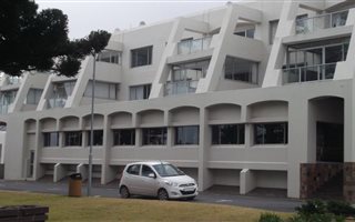 3 Bedroom Apartment in Hermanus Eastcliff