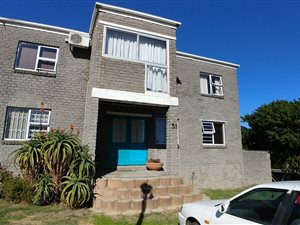 2 Bed Apartment in Chrismar