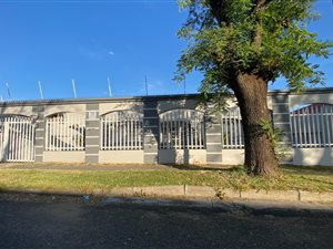 4 Bed House in Rosettenville