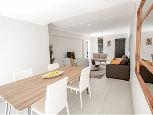 2 Bed House in Bryanston