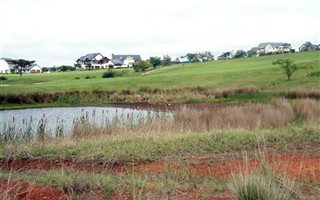 811 m² Land available in Cotswold Downs Estate