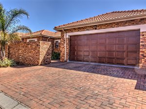 3 Bed Cluster in Bartlett