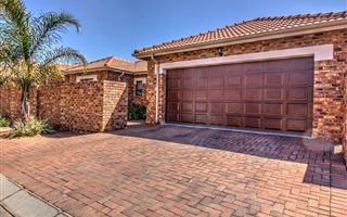 3 Bedroom Cluster in Bartlett