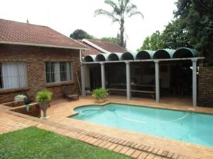 4 Bed House in Hennopspark