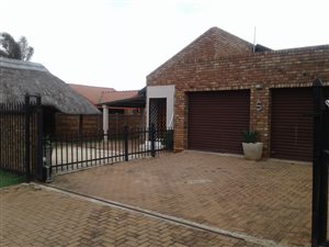 3 Bed House in Montana Park