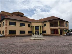 978 m² Office Space in Kyalami