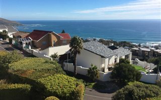3 Bedroom Apartment in Camps Bay