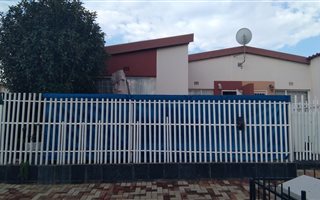 3 Bedroom Townhouse in Ridgeway