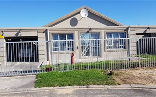 2 Bedroom House in Eersterivier