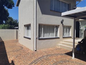 3 Bed House in Westdene