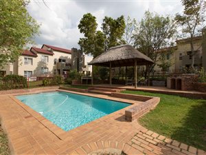 2 Bed Flat in Bromhof