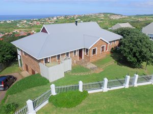 6 Bed House in West Bank