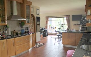 4 Bedroom House in Val de Grace