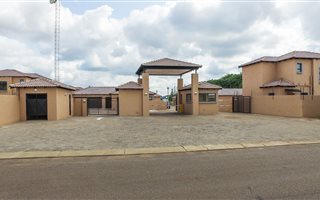 2 Bedroom Townhouse in Montana