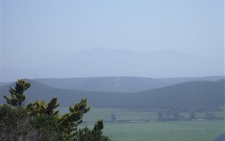 1101 m² Land available in Fraaiuitsig