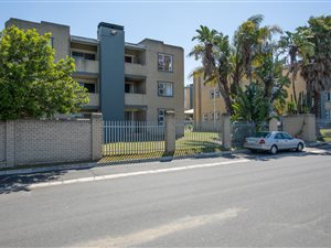2 Bed Apartment in Bracken Heights