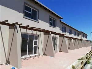 2 Bed Duplex in Stratford Green
