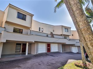 3 Bed Townhouse in Kloof