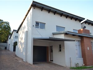 3 Bed Townhouse in Baileys Muckleneuk