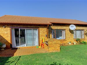 3 Bed Townhouse in Strubens Valley