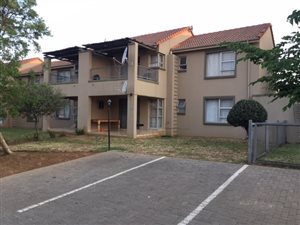 2 Bedroom Apartment in Leeuwenhof Estate