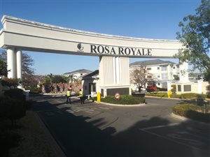 2 Bed Apartment in Noordwyk
