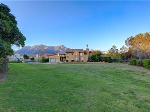 954 m² Land available in Fancourt