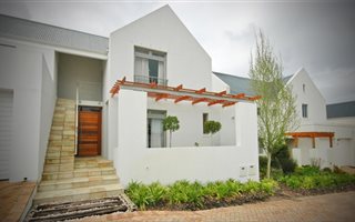 4 Bedroom House in De Zalze