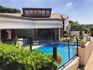 7 Bed House in Moreleta Park
