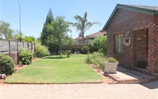 2 Bedroom House in Keidebees