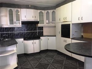 2 Bed House in Brackenham