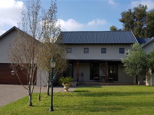 2 Bed House in Candlewoods Estate