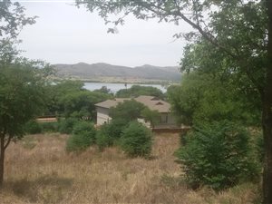 517 m² Land available in Kosmos