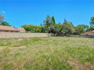 950 m² Land available in Bryanston