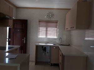 2 Bed Apartment in Broadacres