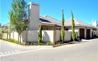 3 Bedroom Townhouse in Shellyvale