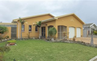 4 Bedroom House in Goodwood