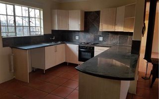 3 Bedroom Garden Cottage in Chartwell
