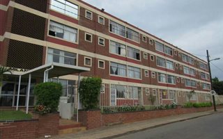 1 Bedroom Apartment in Amanzimtoti